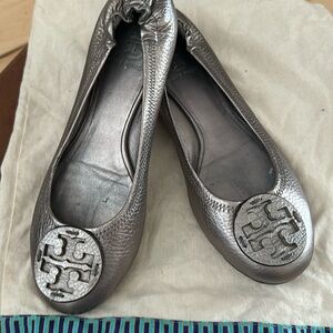 Tory Burch Silver Minnie Flats S8 - image 1